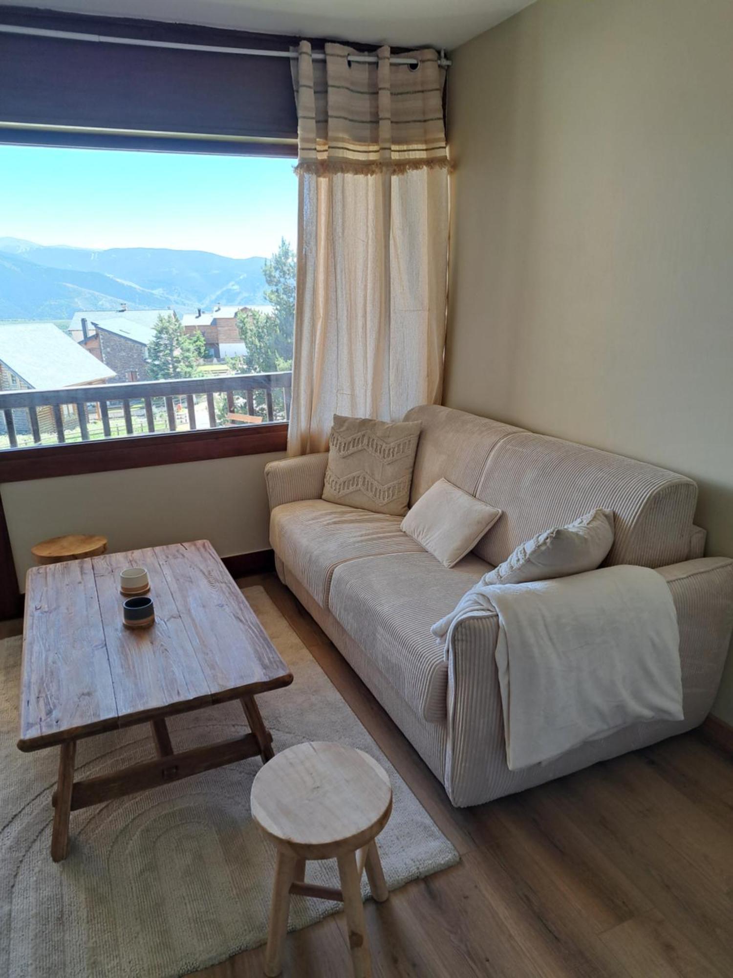 Studio Cabine 4 Couchages, Vue Face Aux Montagnes Font-Romeu-Odeillo-Via Exterior photo